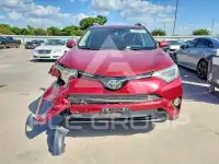 2018 Toyota RAV4 фото