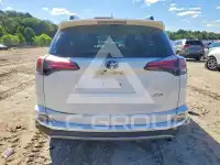 2018 Toyota RAV4 фото