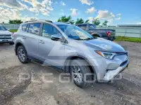 2018 Toyota RAV4 фото