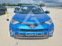 2018 Toyota RAV4 фото