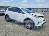 2018 Toyota RAV4 фото
