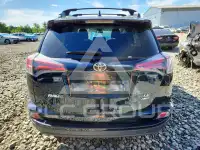 2018 Toyota RAV4 фото