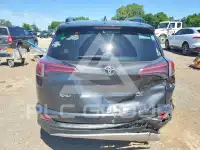2018 Toyota RAV4 photo