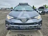 2018 Toyota RAV4 фото