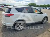 2018 Toyota RAV4 фото