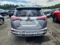 2018 Toyota RAV4 фото