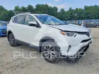 2018 Toyota RAV4 фото