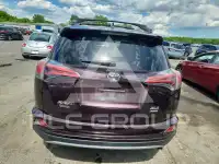 2018 Toyota RAV4 фото