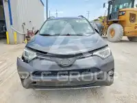 2018 Toyota RAV4 photo