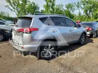2018 Toyota RAV4 фото