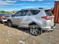 2018 Toyota RAV4 фото