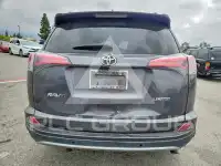 2018 Toyota RAV4 фото