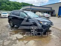 2018 Toyota RAV4 фото