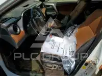 2018 Toyota RAV4 фото