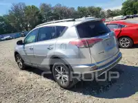 2018 Toyota RAV4 фото
