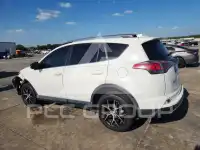 2018 Toyota RAV4 фото