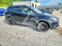 2018 Toyota RAV4 photo