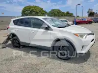 2018 Toyota RAV4 фото