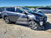 2018 Toyota RAV4 фото