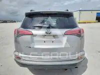 2018 Toyota RAV4 фото