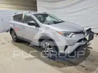 2018 Toyota RAV4 photo