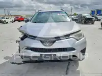 2018 Toyota RAV4 фото