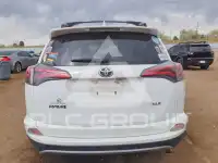 2018 Toyota RAV4 фото