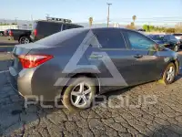 2018 Toyota COROLLA фото