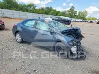 2018 Toyota COROLLA фото