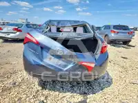 2018 Toyota COROLLA фото