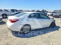 2018 Toyota COROLLA фото