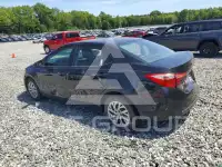 2018 Toyota COROLLA фото
