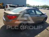 2018 Toyota COROLLA фото