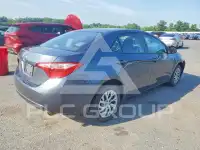 2018 Toyota COROLLA фото