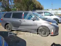 2018 Toyota SIENNA фото