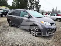 2018 Toyota SIENNA photo