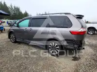 2018 Toyota SIENNA photo