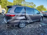 2018 Toyota SIENNA фото