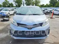 2018 Toyota SIENNA фото