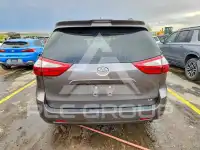 2018 Toyota SIENNA фото