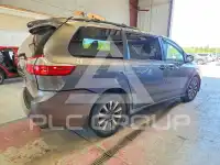 2018 Toyota SIENNA фото