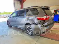 2018 Toyota SIENNA фото