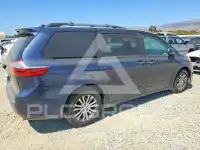 2018 Toyota SIENNA фото