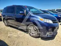 2018 Toyota SIENNA фото
