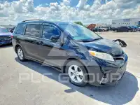 2018 Toyota SIENNA photo