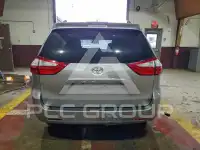 2018 Toyota SIENNA photo