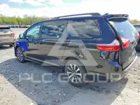 2018 Toyota SIENNA фото