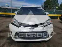 2018 Toyota SIENNA photo
