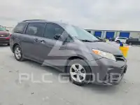 2018 Toyota SIENNA photo
