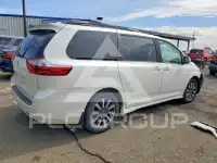 2018 Toyota SIENNA photo